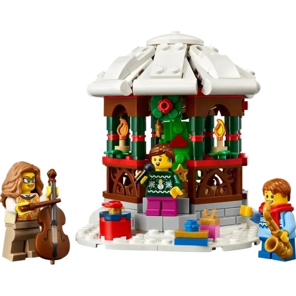 LEGO 40778 Winter Gazebo - Picture 2 of 4